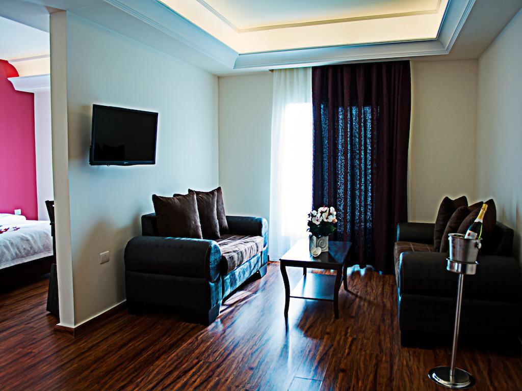 อัล เมอร์จาน พาเลซ โฮเต็ล Hotel จูนิเย ห้อง รูปภาพ