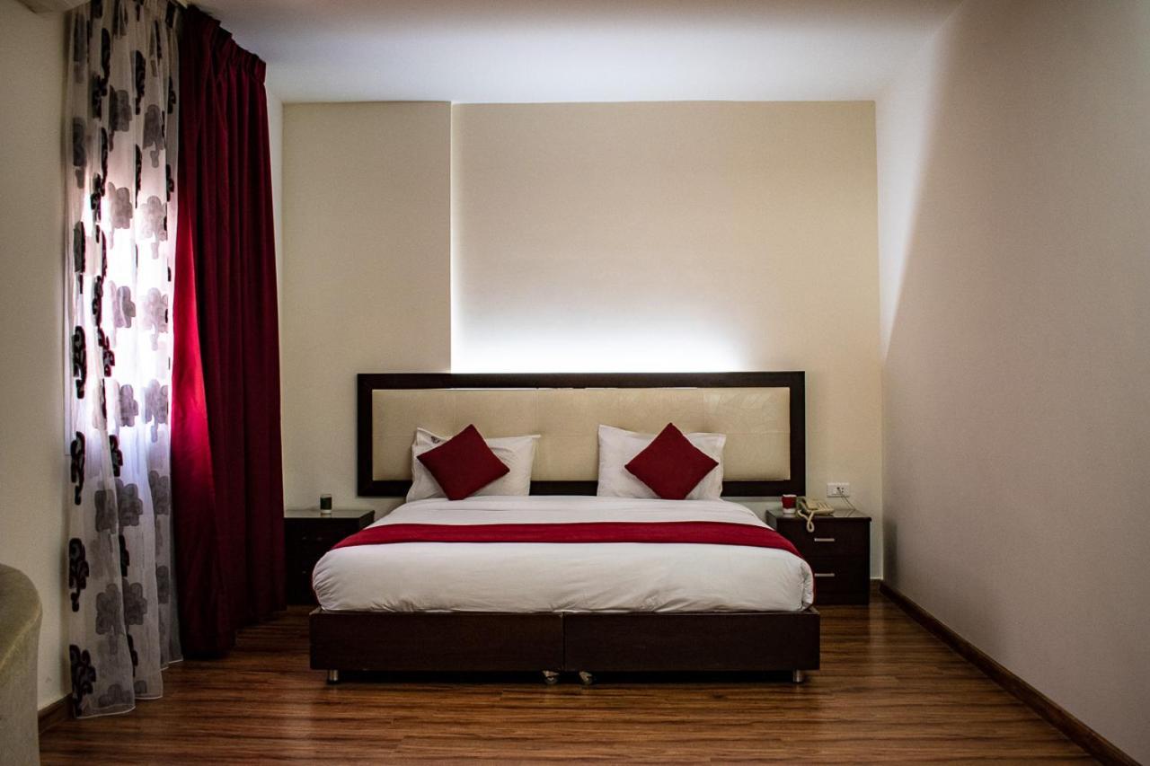 อัล เมอร์จาน พาเลซ โฮเต็ล Hotel จูนิเย ภายนอก รูปภาพ