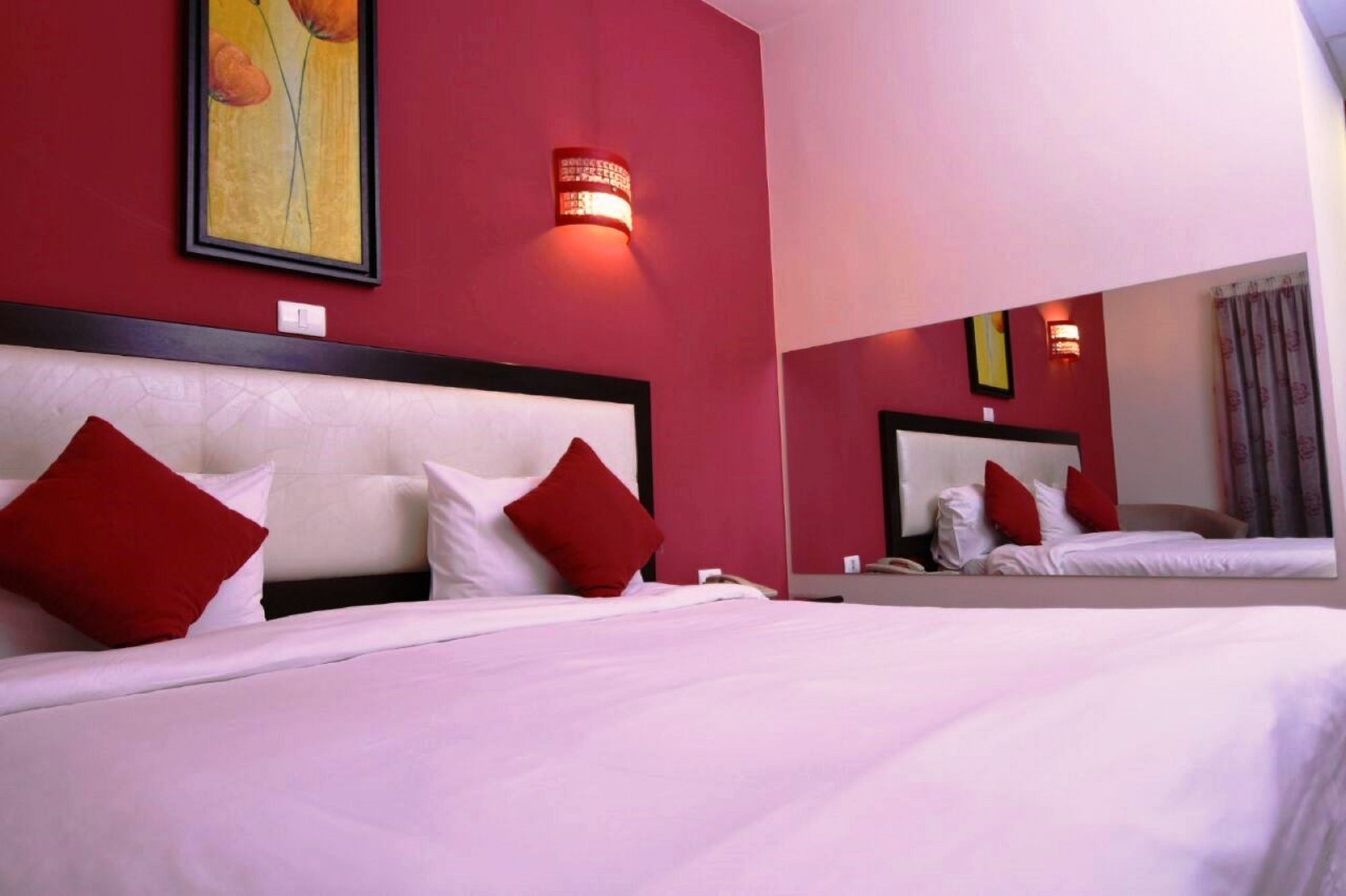 อัล เมอร์จาน พาเลซ โฮเต็ล Hotel จูนิเย ภายนอก รูปภาพ